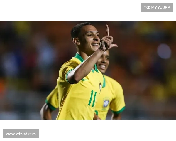 阿贾克斯即将签下板仓滉 转会费最高可达1200万欧元